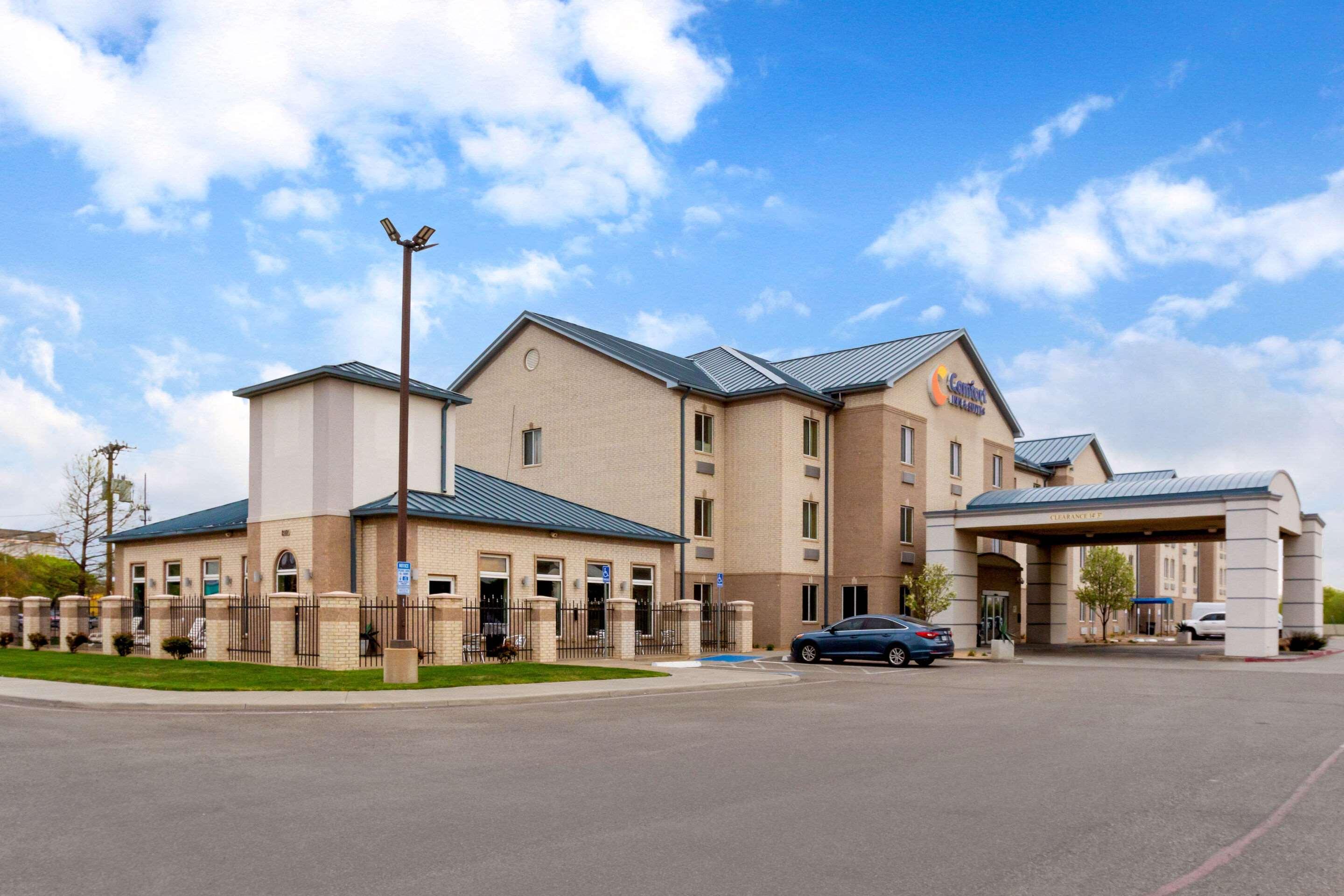 Comfort Inn & Suites Amarillo Exterior photo